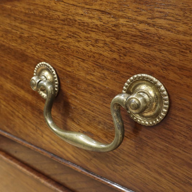 Georgian Mahogany Chest of Drawers Attributed to Gillows