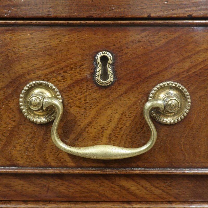 Georgian Mahogany Chest of Drawers Attributed to Gillows