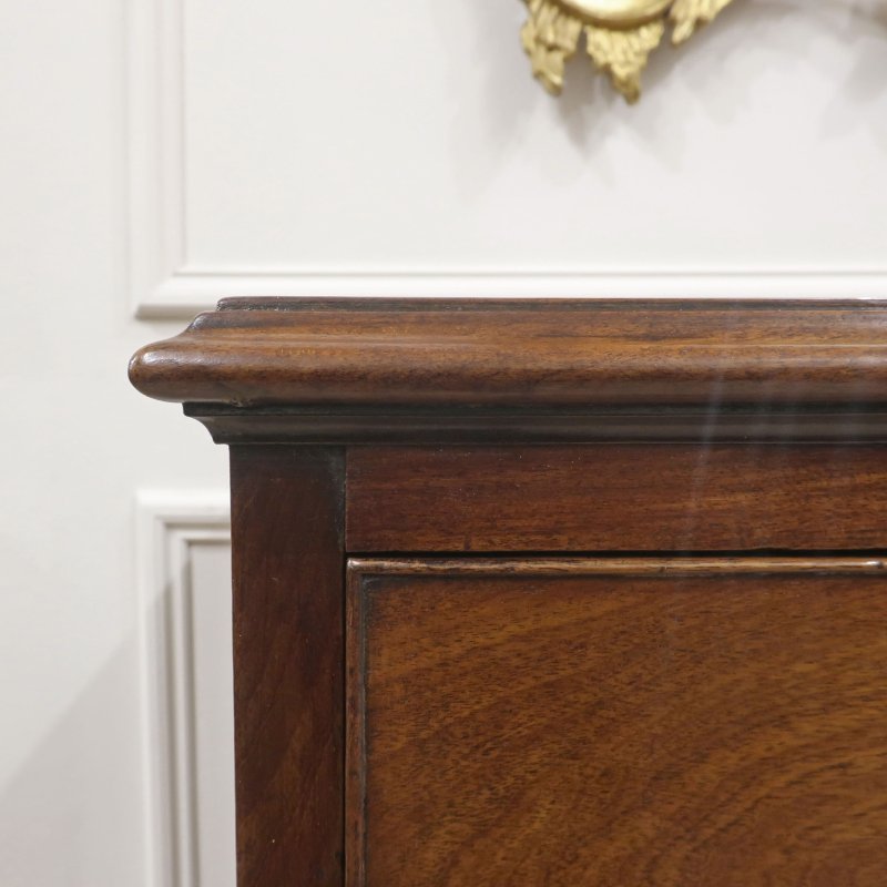 Georgian Mahogany Chest of Drawers Attributed to Gillows