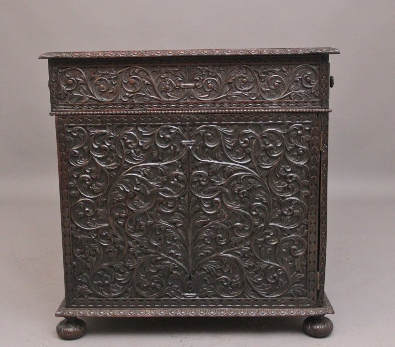 Early 19th Century Anglo-Indian carved partners desk
