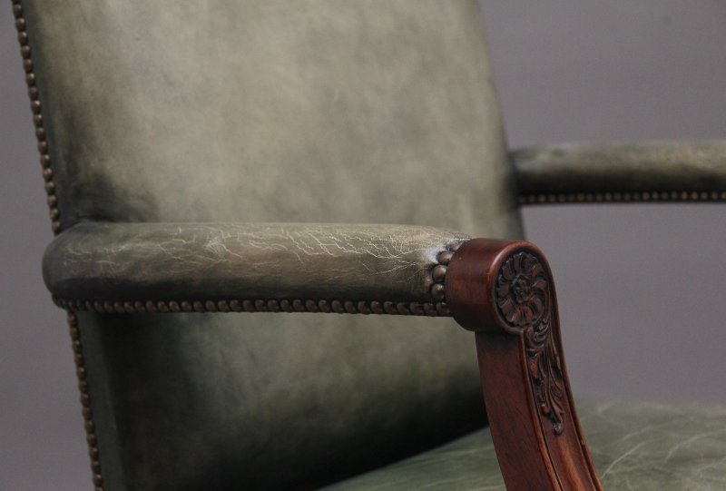 Early 20th Century mahogany desk chair