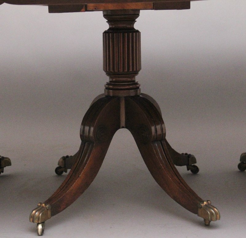 Early 19th Century mahogany three pedestal dining