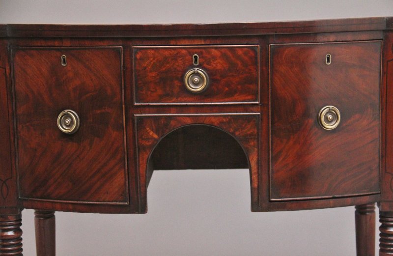 Early 19th Century mahogany sideboard