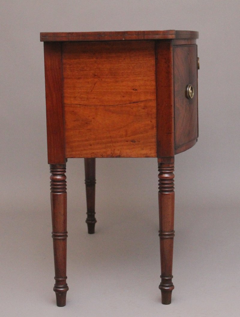 Early 19th Century mahogany sideboard