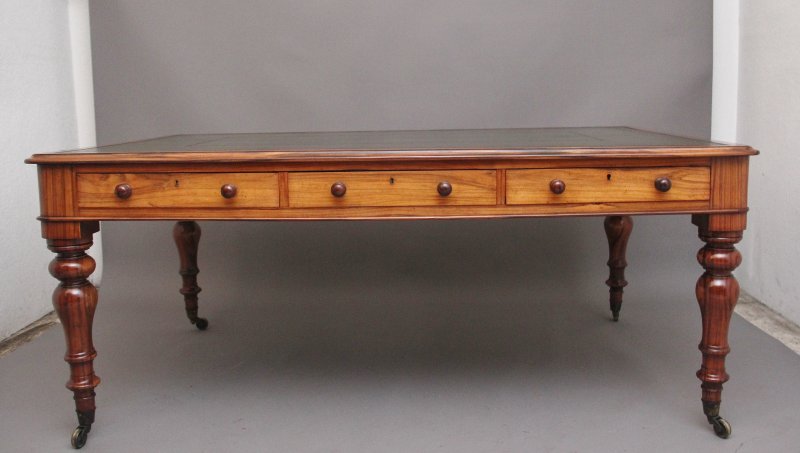 Early 19th Century Goncalo Alves partners desk