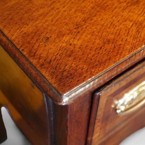 Fine Georgian Oak Cabriole Leg Dresser Base, Circa 1800