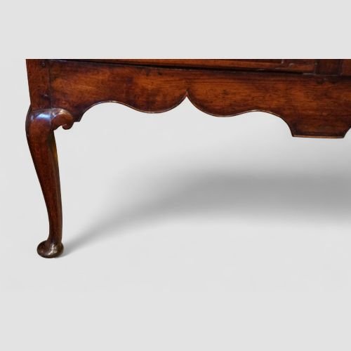 Fine Georgian Oak Cabriole Leg Dresser Base, Circa 1800