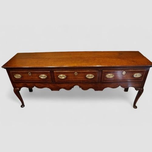 Fine Georgian Oak Cabriole Leg Dresser Base, Circa 1800
