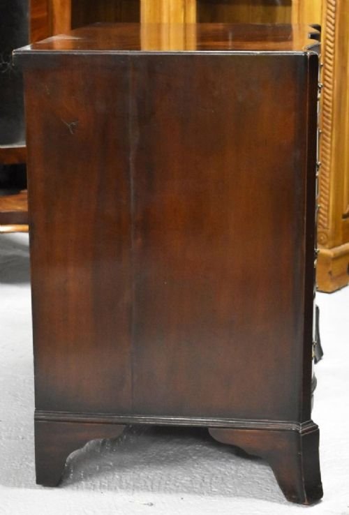 20th Century English Antique Edwardian Flame Mahogany Serpentine Chest