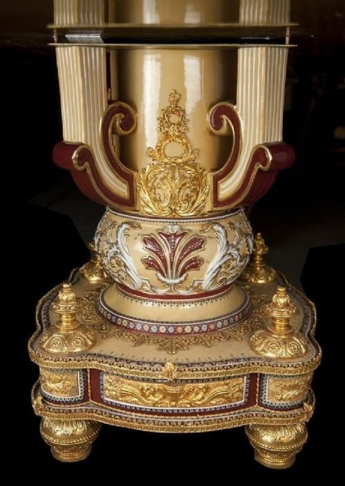 20th Century Italian Hand Painted Porcelain Majolica And Glass Table