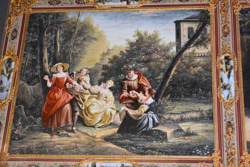 20th Century Italian Hand Painted Porcelain Majolica And Glass Table