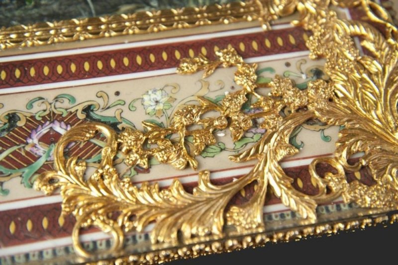 20th Century Italian Hand Painted Porcelain Majolica And Glass Table