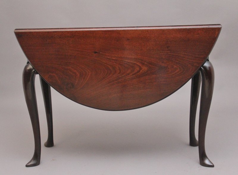 18th Century mahogany drop leaf table