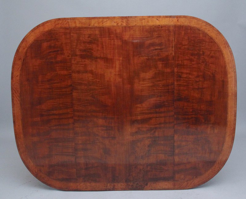 Large early 19th Century inlaid mahogany Pembroke