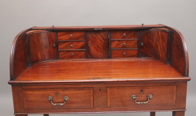 Early 19th Century mahogany tambour desk