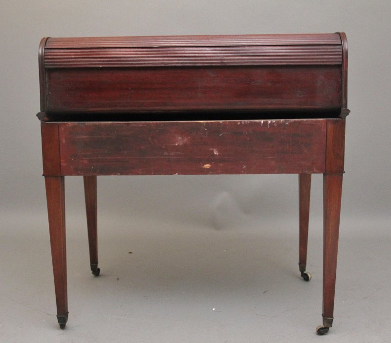 Early 19th Century mahogany tambour desk