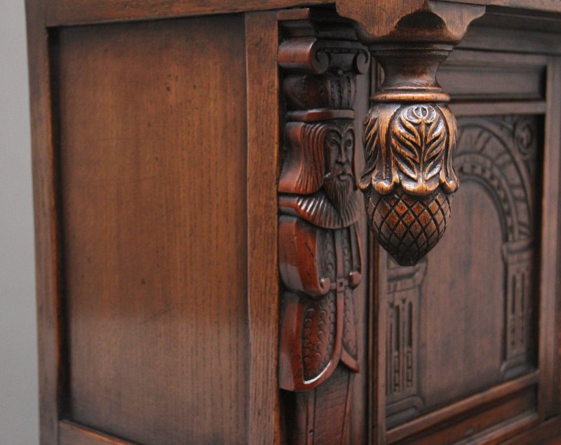 Early 20th Century oak court cupboard