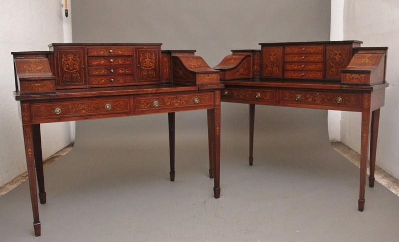 Pair of early 20th Century mahogany Carlton house desk's