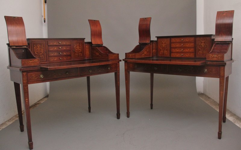 Pair of early 20th Century mahogany Carlton house desk's