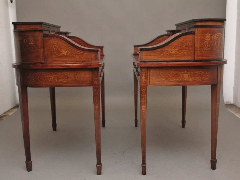 Pair of early 20th Century mahogany Carlton house desk's