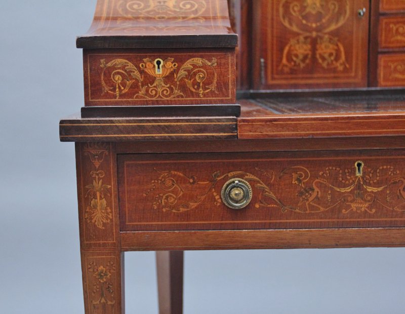 Pair of early 20th Century mahogany Carlton house desk's