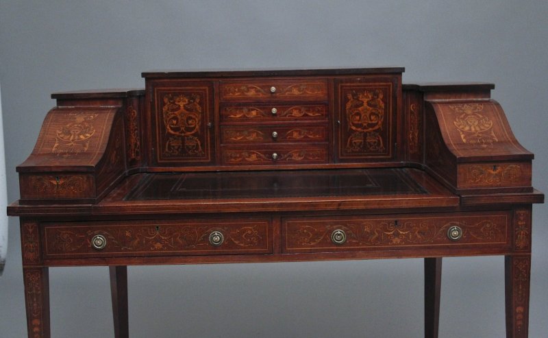 Pair of early 20th Century mahogany Carlton house desk's