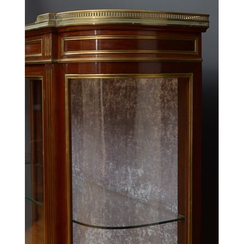 A Beautiful 19th Century Mahogany & Brass Mounted Display Cabinet.