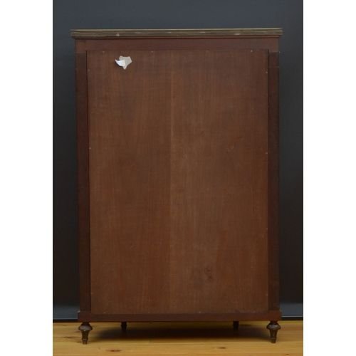 A Beautiful 19th Century Mahogany & Brass Mounted Display Cabinet.