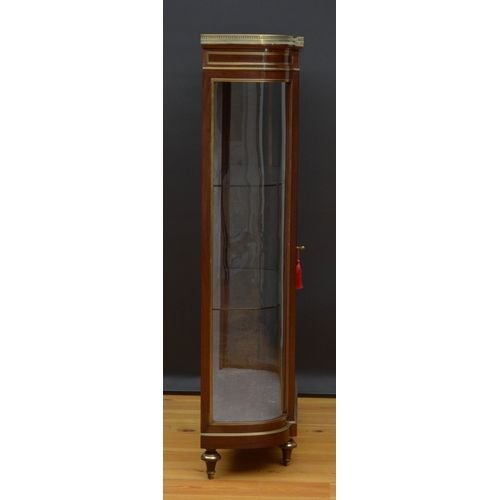 A Beautiful 19th Century Mahogany & Brass Mounted Display Cabinet.