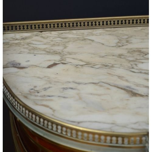 A Beautiful 19th Century Mahogany & Brass Mounted Display Cabinet.