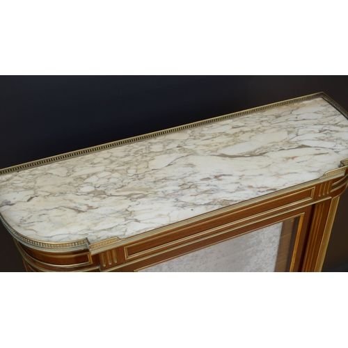 A Beautiful 19th Century Mahogany & Brass Mounted Display Cabinet.