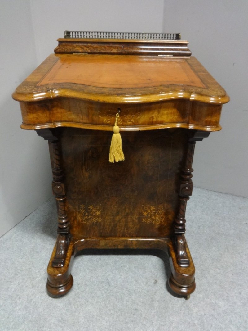 Top Quality Inlaid Burr Walnut Davenport Desk