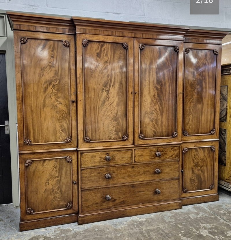 Georgian mahogany breakfront wardrobe