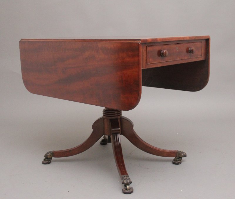19th Century mahogany Pembroke table