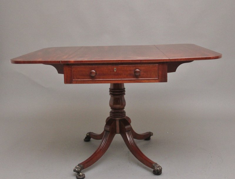 19th Century mahogany Pembroke table