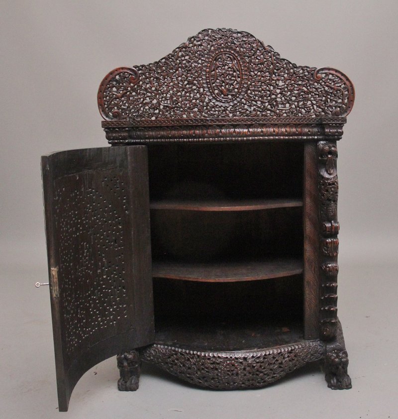 A superb quality 19th Century Anglo-Indian cabinet