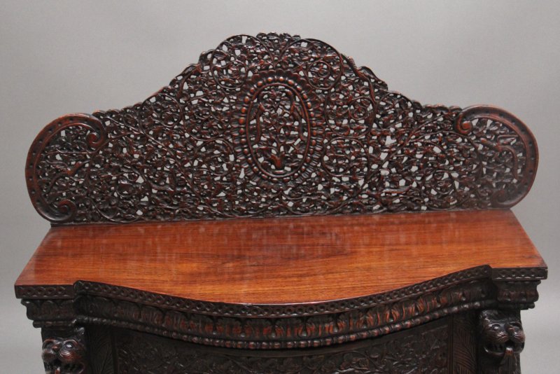 A superb quality 19th Century Anglo-Indian cabinet