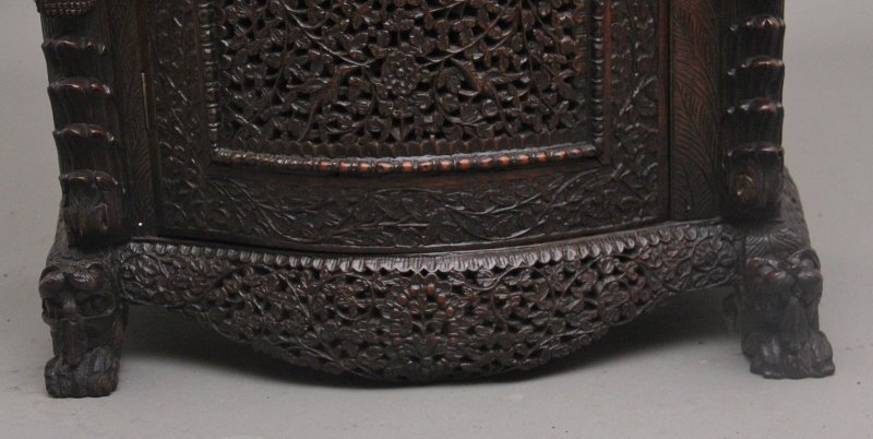 A superb quality 19th Century Anglo-Indian cabinet