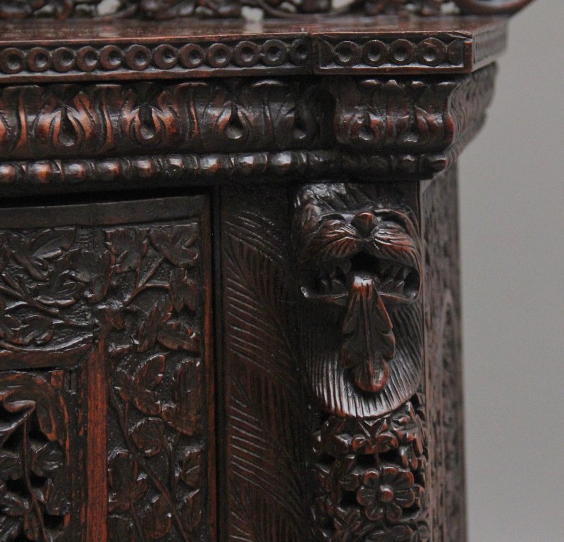 A superb quality 19th Century Anglo-Indian cabinet