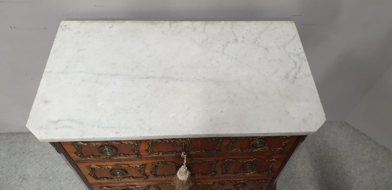 Superb C18th French Commode Chest Of Drawers