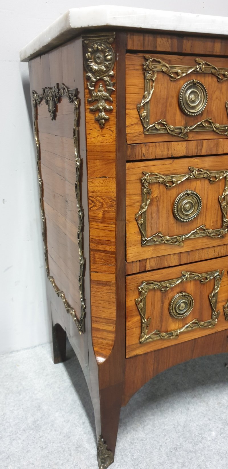 Superb C18th French Commode Chest Of Drawers