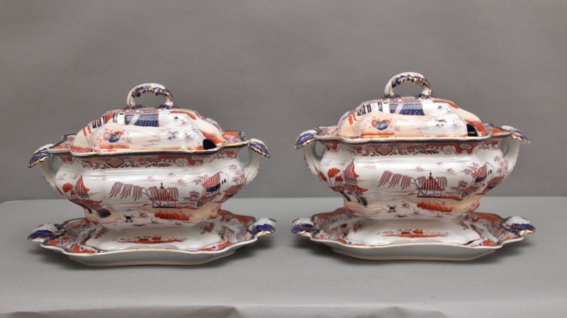 Pair 19th Century Masons iron stone tureens
