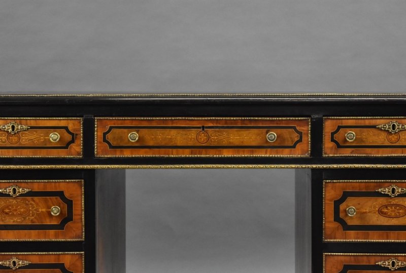 Fine Victorian Burr Walnut Pedestal Desk