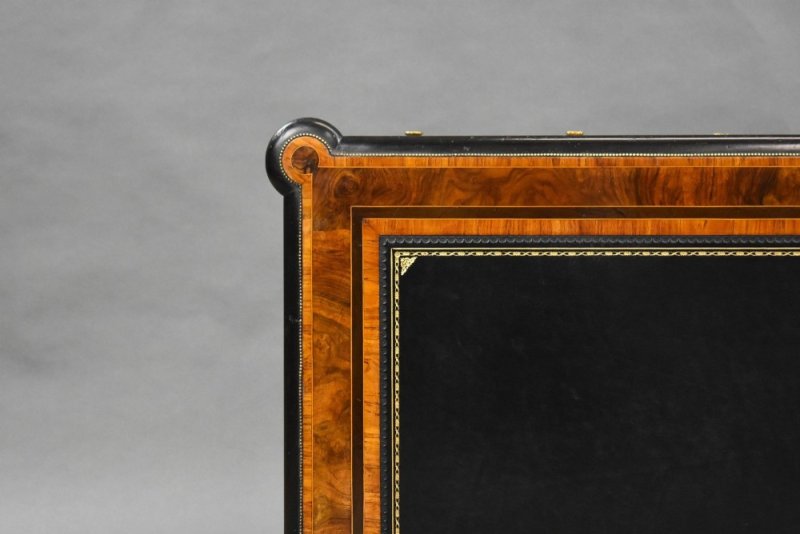 Fine Victorian Burr Walnut Pedestal Desk