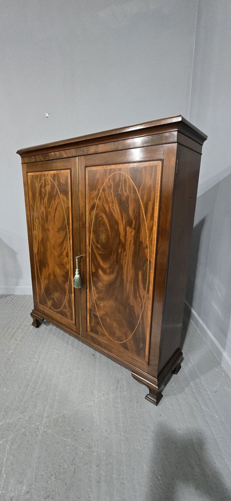 Outstanding Victorian Adjustable Library Bookcase