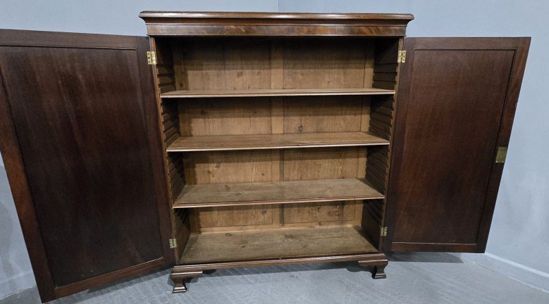 Outstanding Victorian Adjustable Library Bookcase