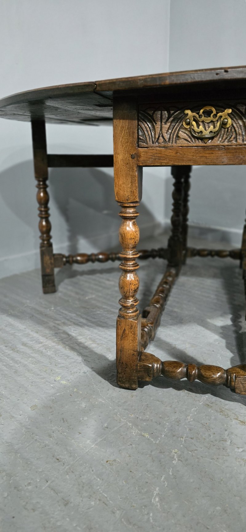 Super C18th Oak Dropleaf Dining Table