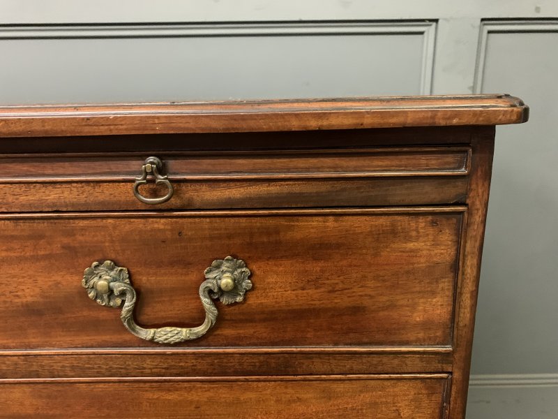 George III Mahogany Bachelors Chest of Drawers