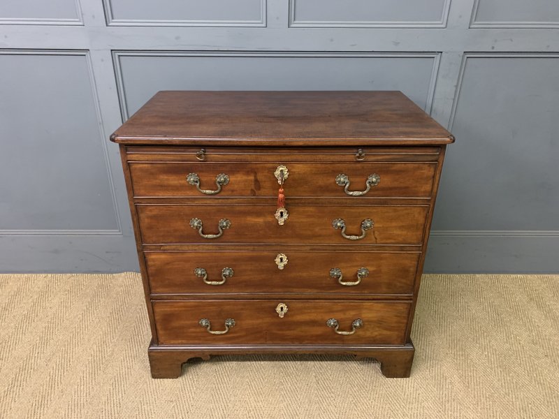 George III Mahogany Bachelors Chest of Drawers