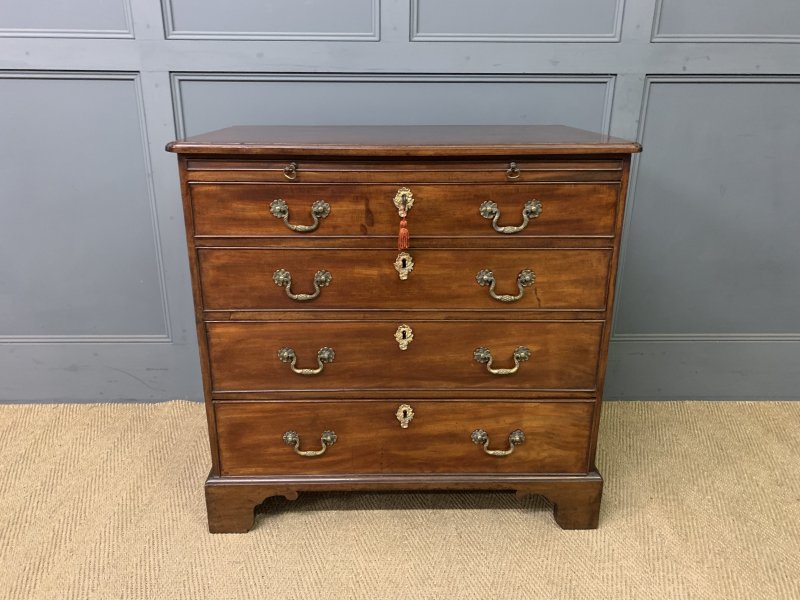 George III Mahogany Bachelors Chest of Drawers